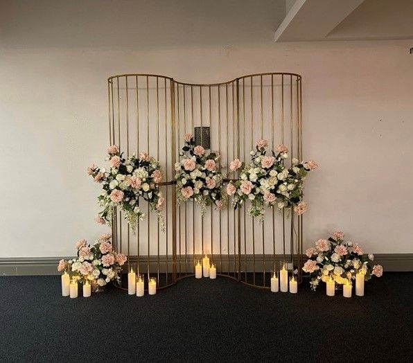 Retro Gold Metal Wave Wall Photo