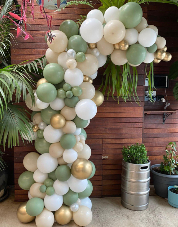 Freestanding Affordable Garland