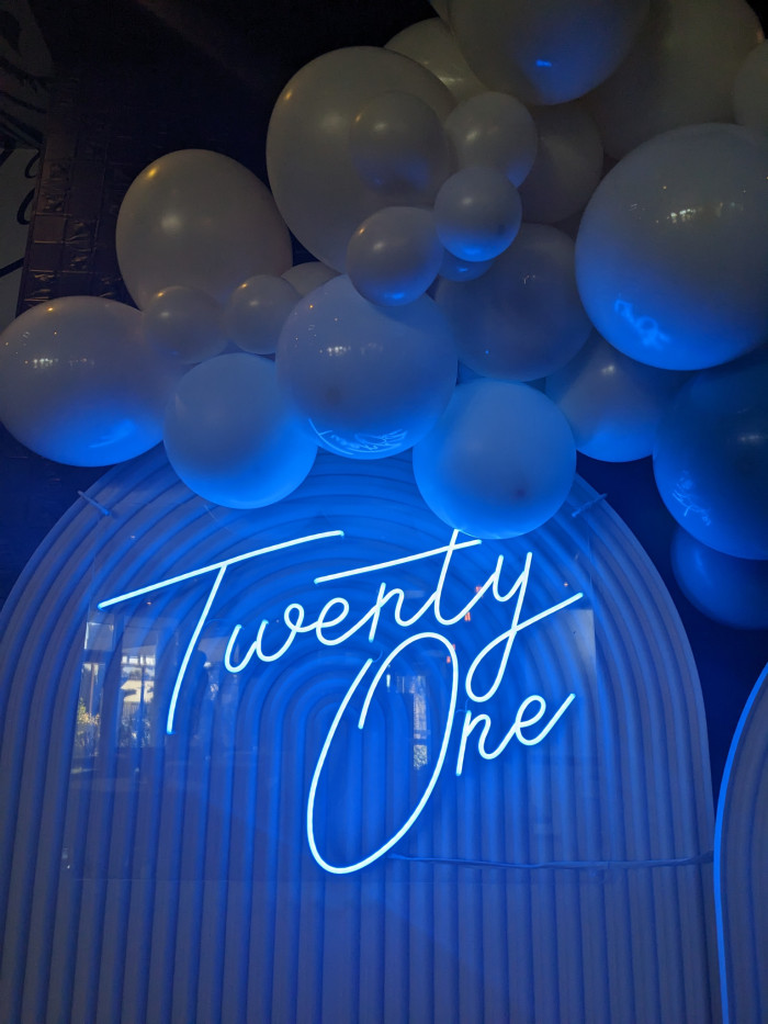 Twenty One Neon Sign Photo - 1